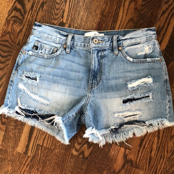 KanCan Distressed Fringe Denim Shorts - Picture 2 of 11